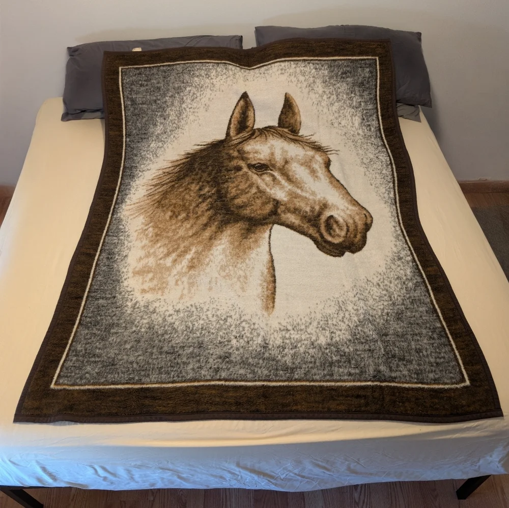Vintage Biederlack Reversible Horse Head Graphic Fleece Throw Blanket